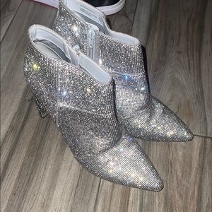 Steve Madden rhinestone Silver Glitter Ankle Boots booties size 7